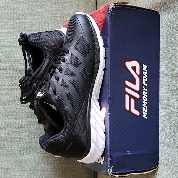 Fila running shoes - Picture 3 of 6